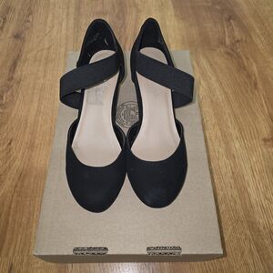 Me Too Mookie Women's Wedge Shoes, Size 6, Soft Plush Dark Velvet Fairy Style.